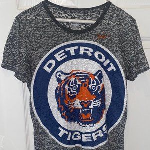 DETROIT TIGERS Gray and Blue T Shirt Top Size Large